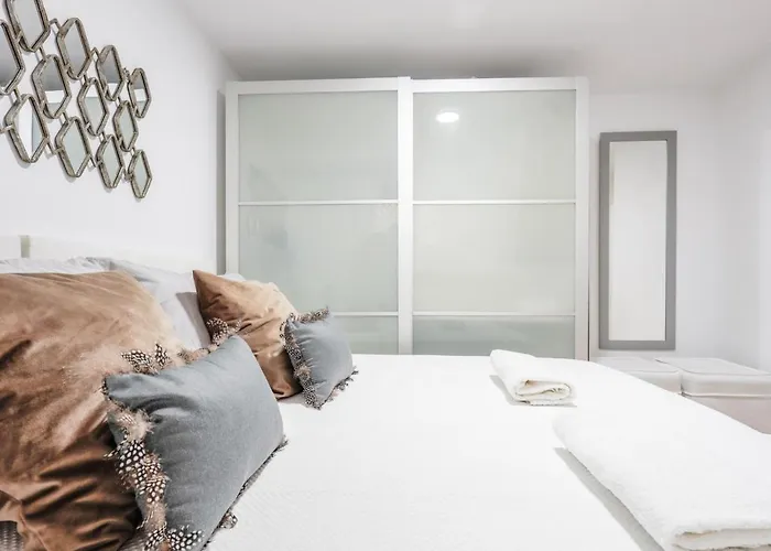 Bonito En Centro Renovado Appartamento Cadice